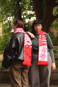 Mehr über den Artikel erfahren Neuer Merch im Zentrum!